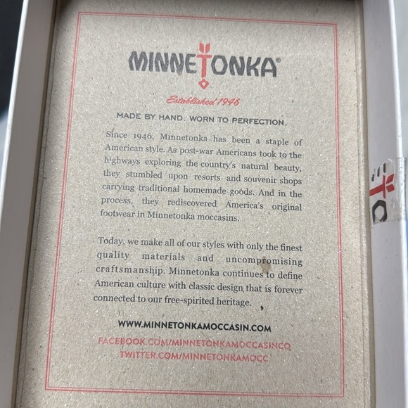 NIB Minnetonka ๐ Riley Bootie purple moccasin infant size 2 - Picture 14 of 14